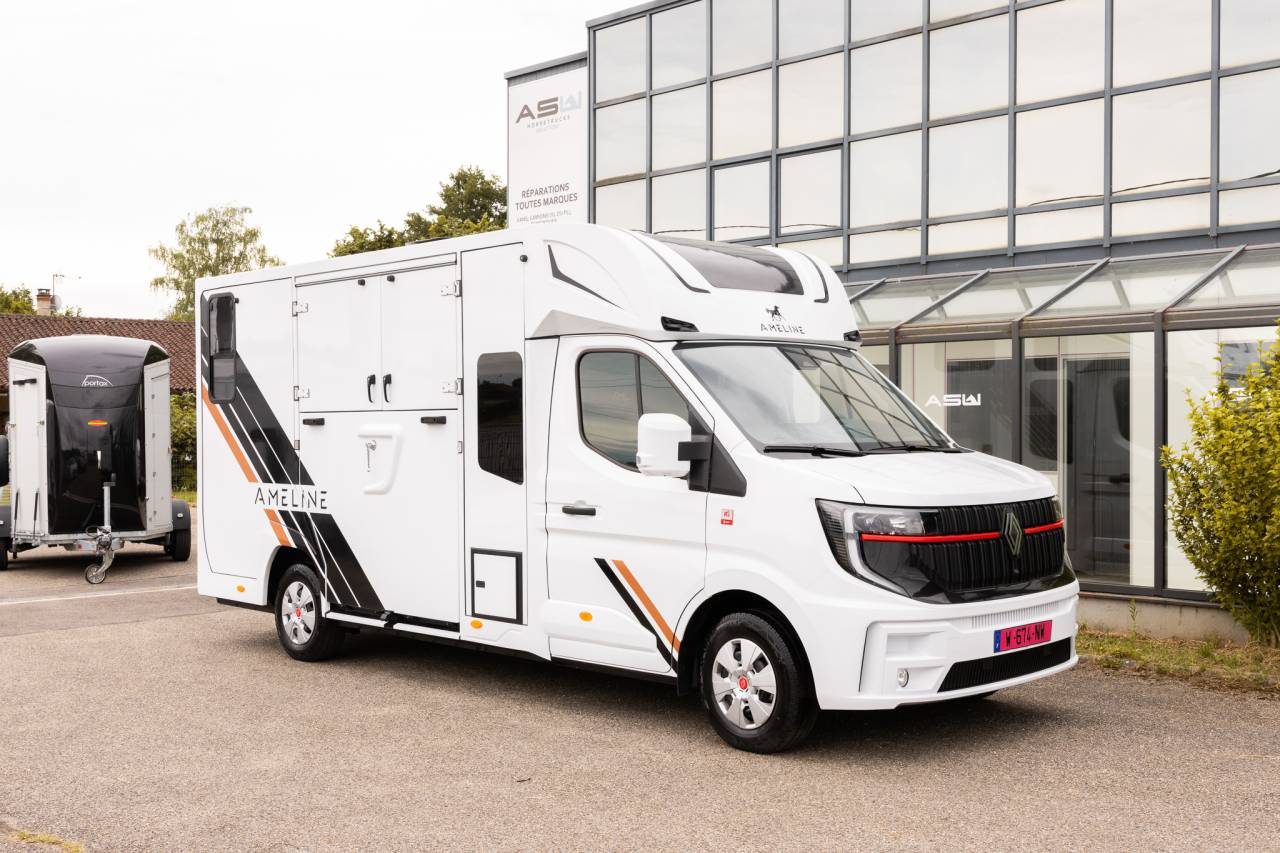 Van per Cavalli Renault  2026 Nuovo
