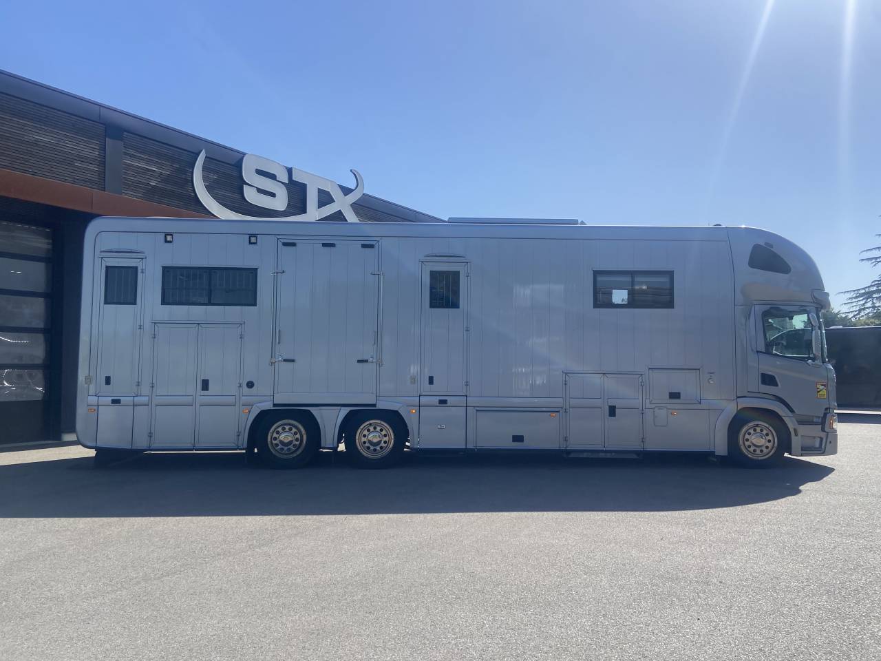 Camion per Cavalli STX  2021 Occasione