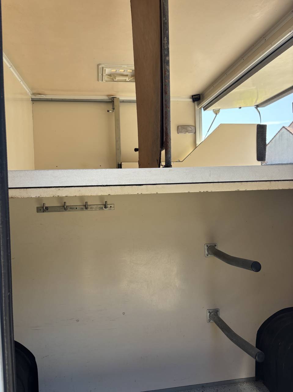 Trailer Renault Master 2 Cavalli 2008 Occasione