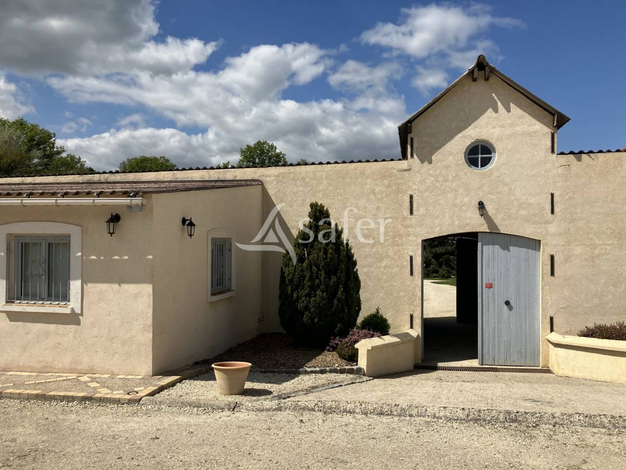 Propriet&agrave; equestre In vendita Essonne