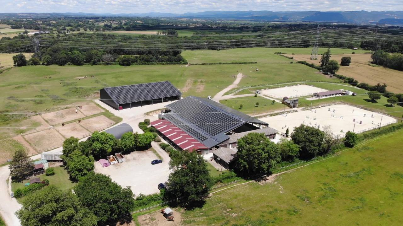 Scuderia per proprietari In vendita Ain