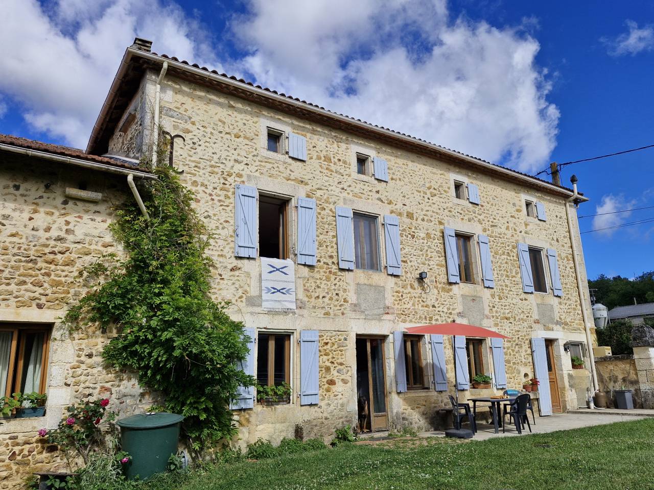 Propriet&agrave; equestre In vendita Charente