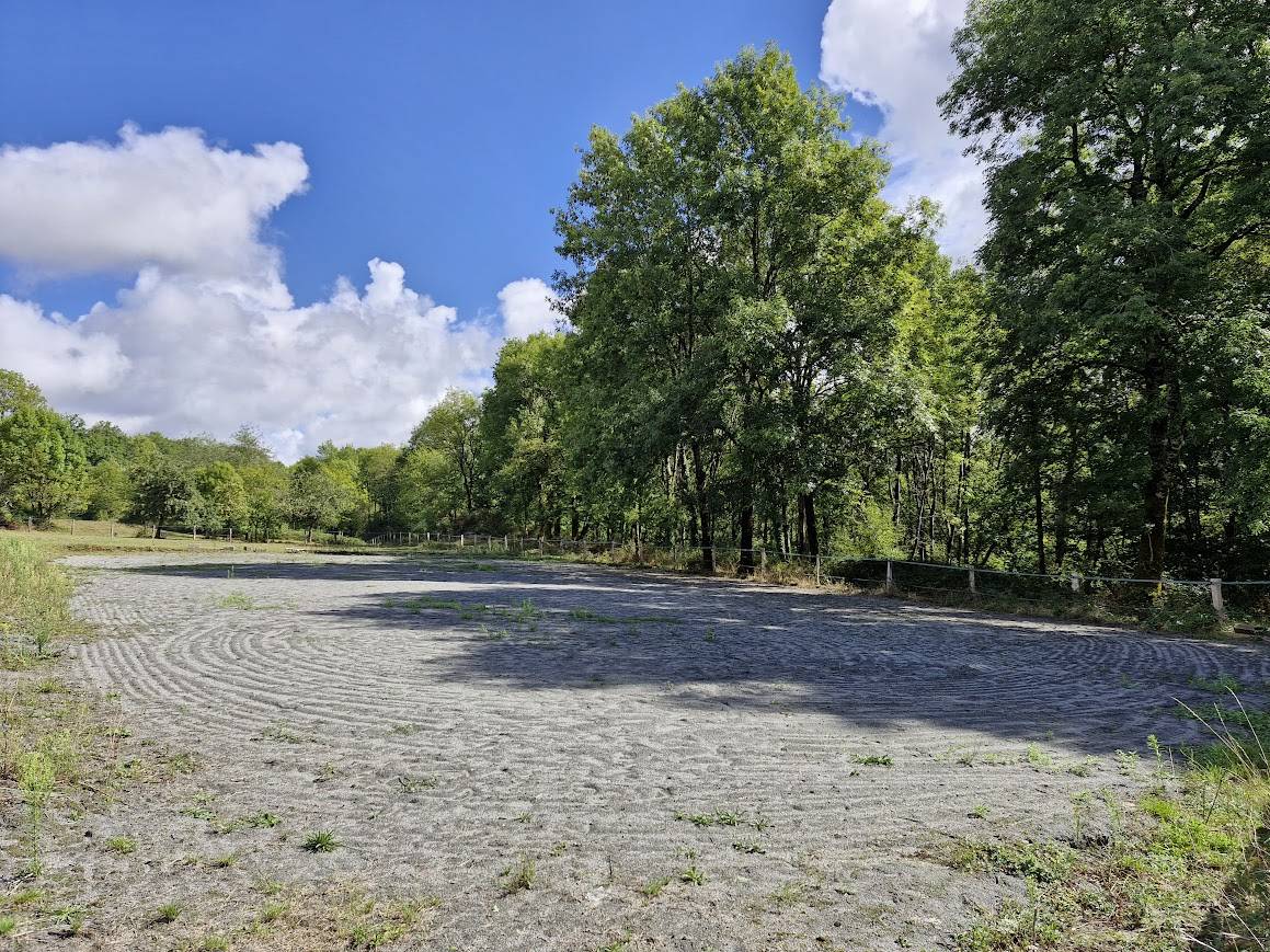 Propriet&agrave; equestre In vendita Charente