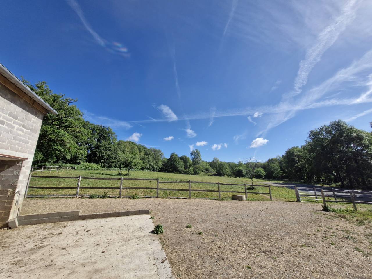 Propriet&agrave; equestre In vendita Charente
