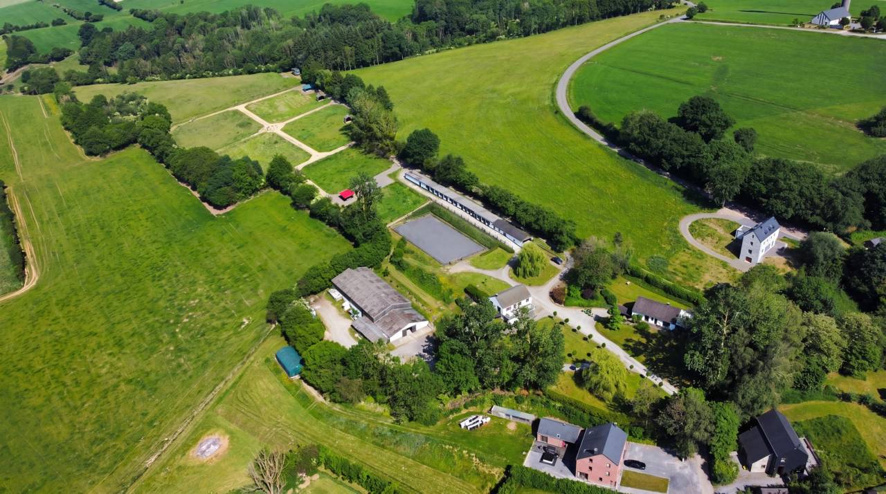 Propriet&agrave; equestre In vendita Luxembourg belge