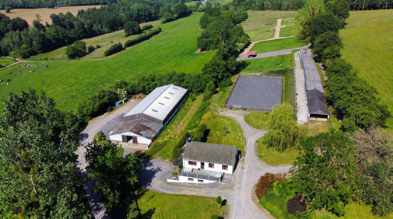 Propriet&agrave; equestre In vendita Luxembourg belge