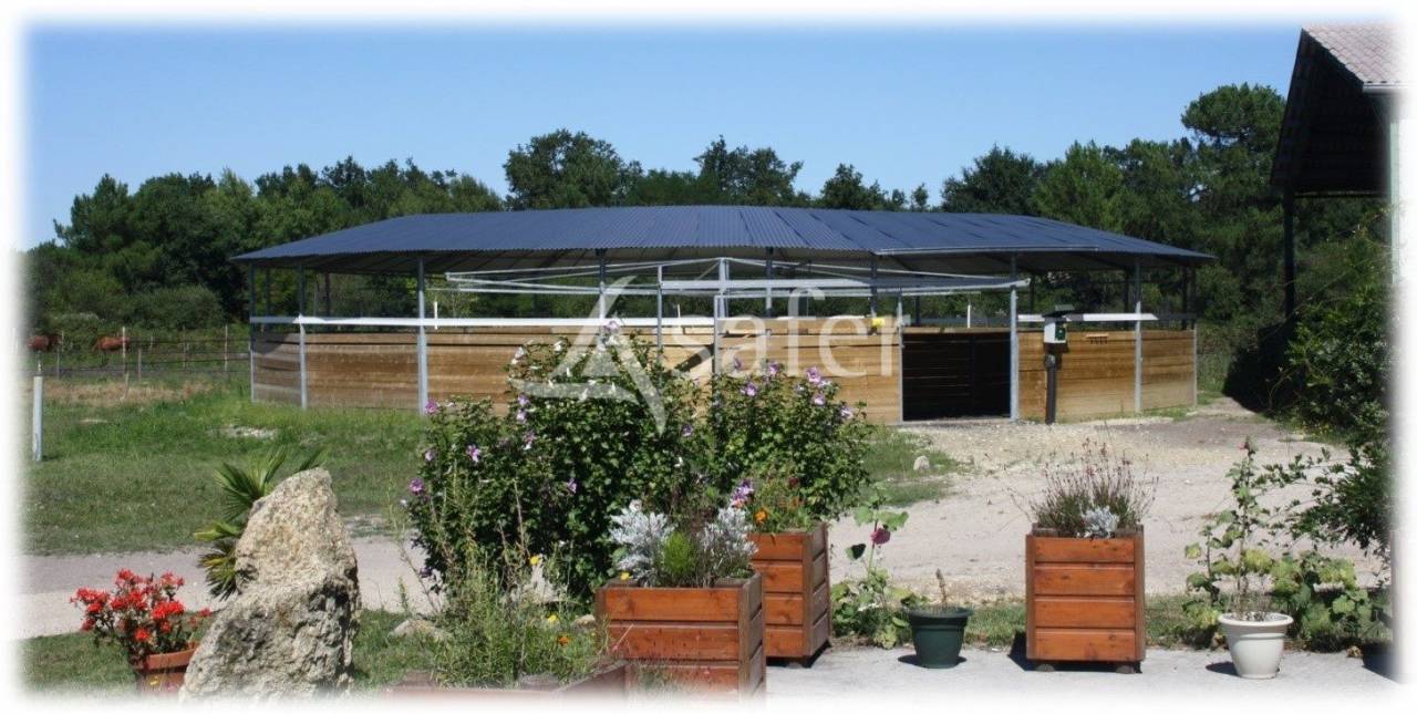 Propriet&agrave; equestre In vendita Gironde