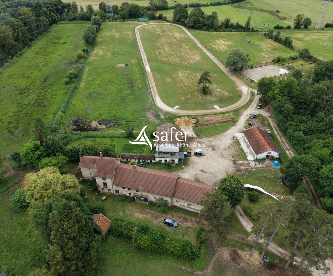 Propriet&agrave; equestre In vendita Is&egrave;re