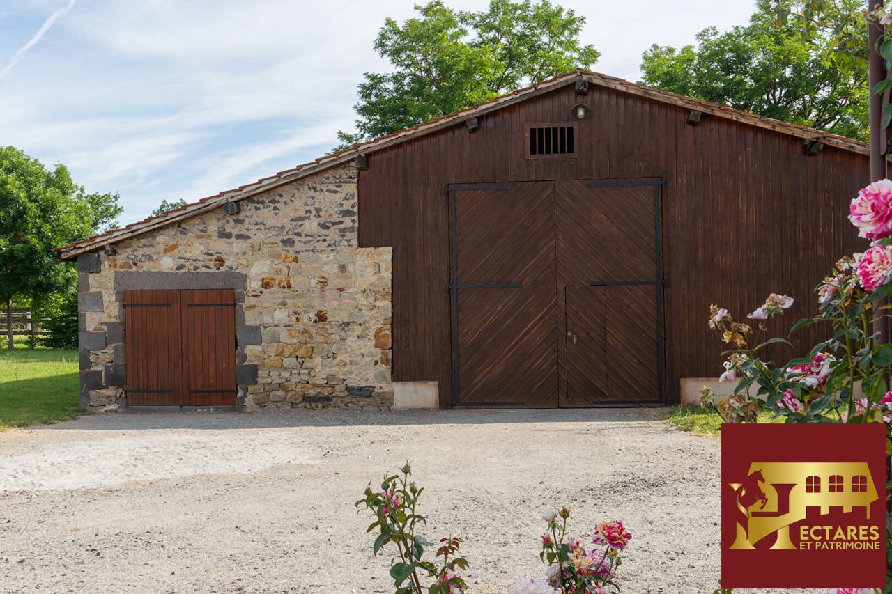 Alloggio equestre In vendita Puy-de-D&ocirc;me