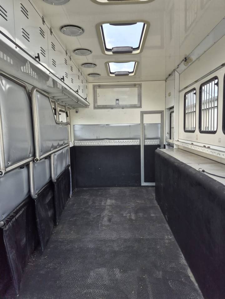 Camion per Cavalli Ketterer SCANIA P400 KETTERER 2012 Occasione
