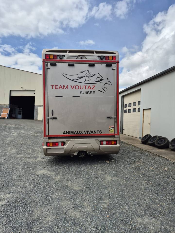 Camion per Cavalli Ketterer SCANIA P400 KETTERER 2012 Occasione