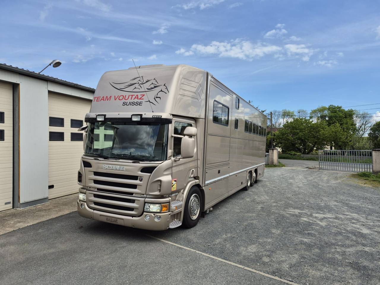 Camion per Cavalli Ketterer SCANIA P400 KETTERER 2012 Occasione