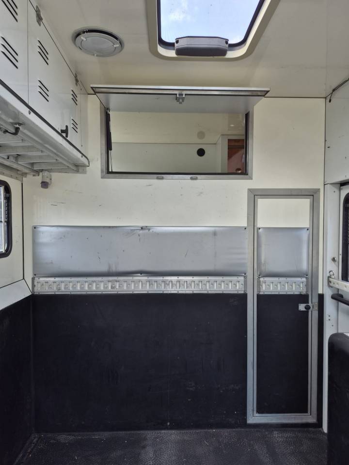 Camion per Cavalli Ketterer SCANIA P400 KETTERER 2012 Occasione