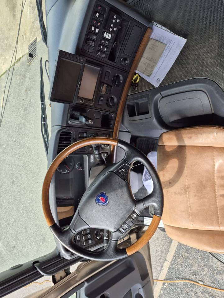 Camion per Cavalli Ketterer SCANIA P400 KETTERER 2012 Occasione