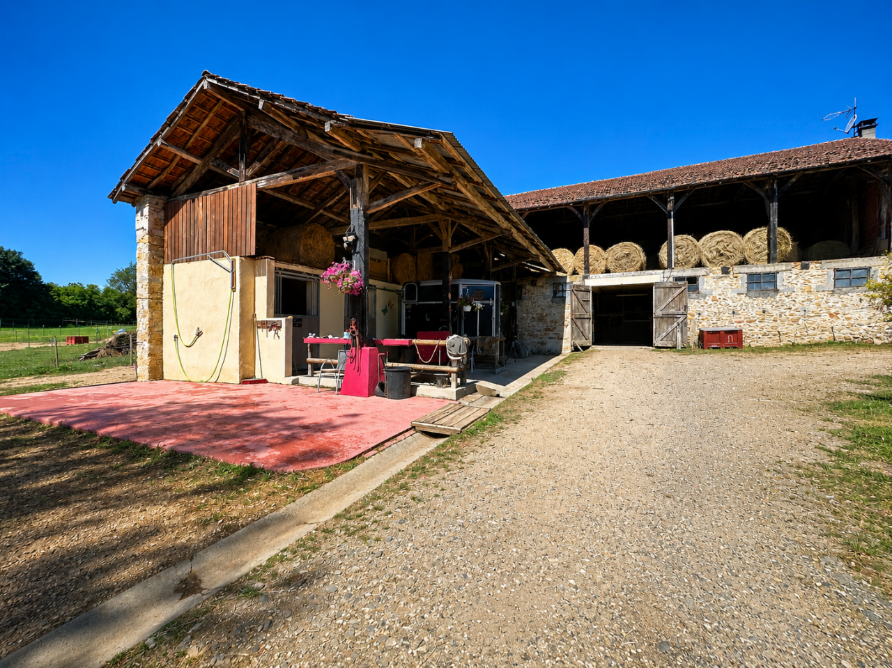 Propriet&agrave; equestre In vendita Haute-Garonne