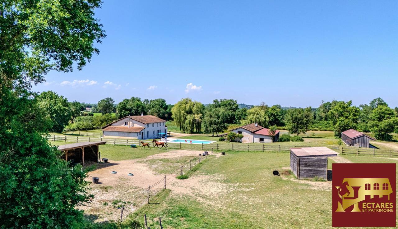 Propriet&agrave; equestre In vendita Ain