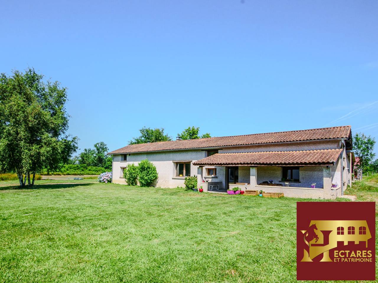 Propriet&agrave; equestre In vendita Ain
