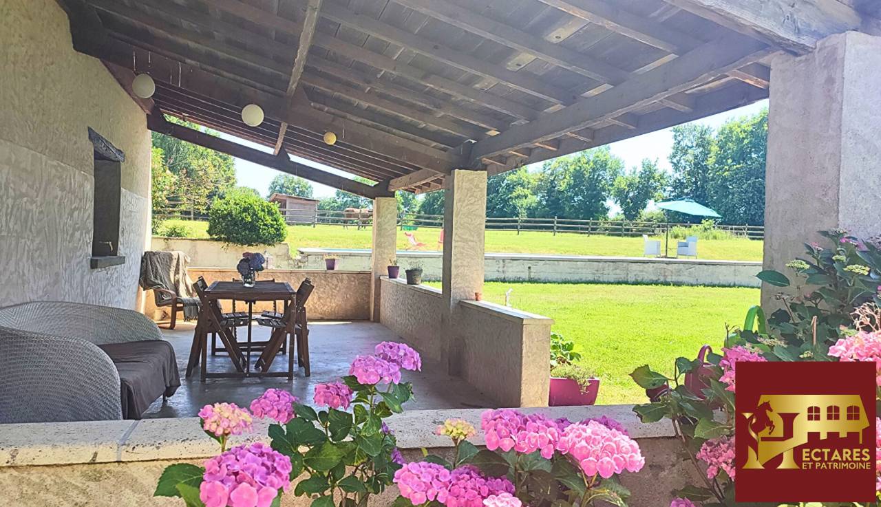 Propriet&agrave; equestre In vendita Ain