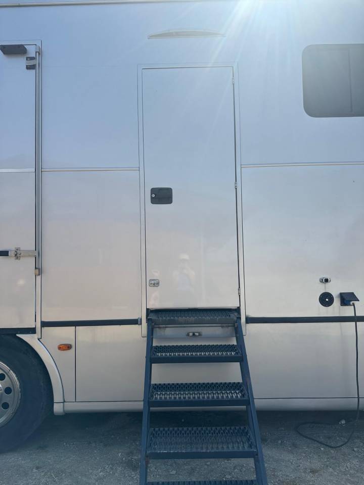 Camion per Cavalli Ketterer FH 12 2008 Occasione