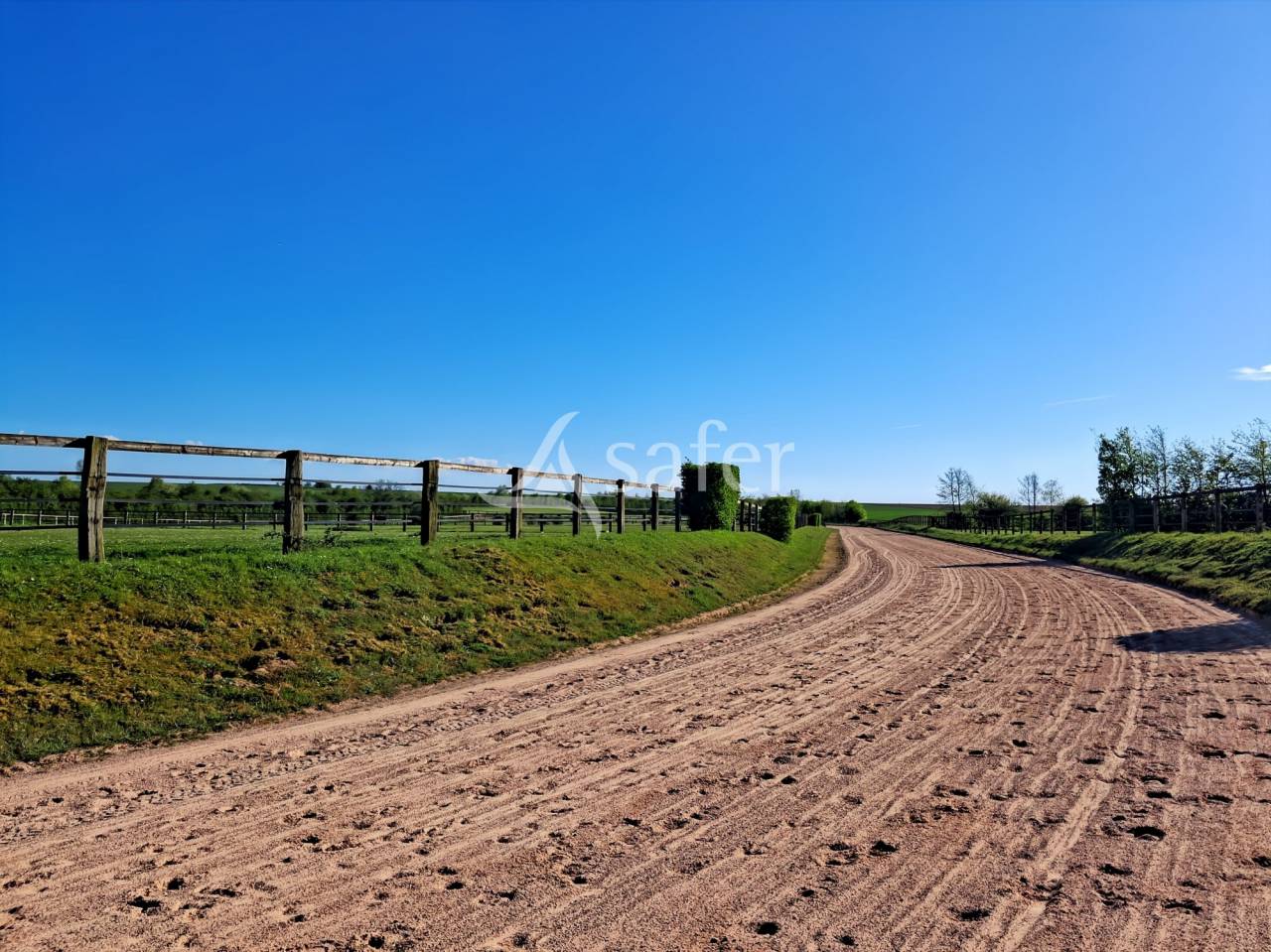 Propriet&agrave; equestre In vendita Calvados