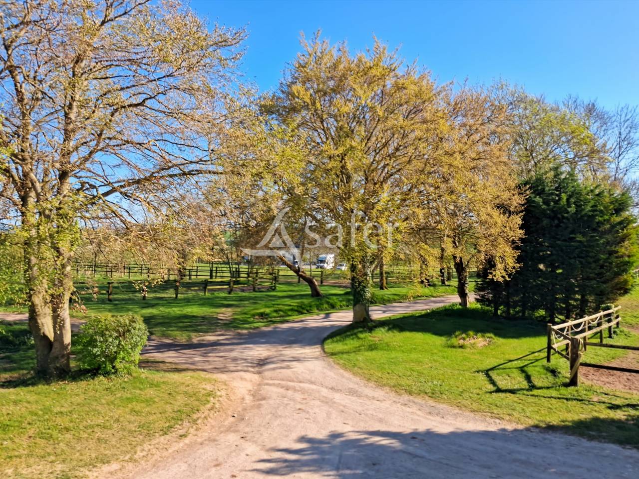 Propriet&agrave; equestre In vendita Calvados