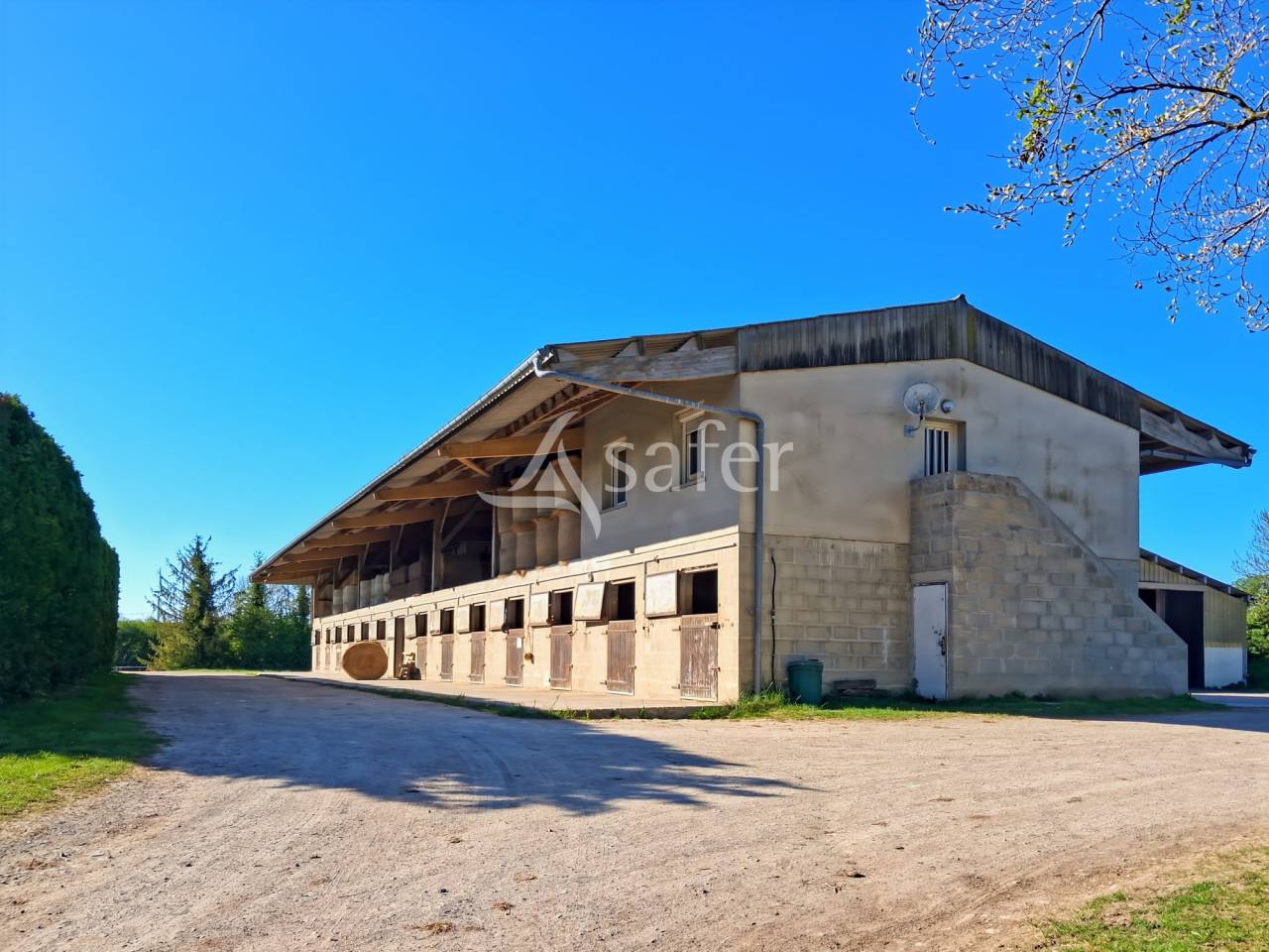 Propriet&agrave; equestre In vendita Calvados