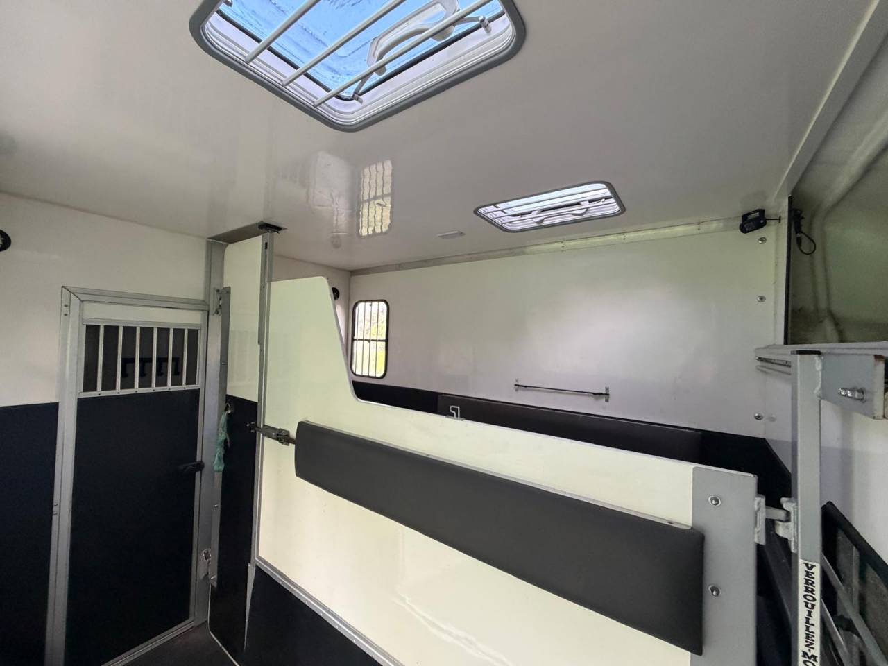 Van per Cavalli I trailer ACR Renault Master 2022 Occasione
