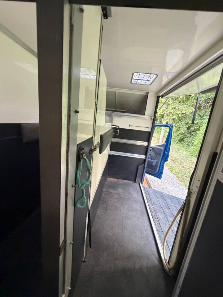 Van per Cavalli I trailer ACR Renault Master 2022 Occasione