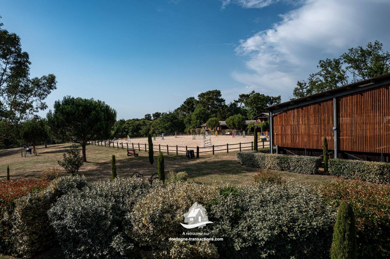 Propriet&agrave; equestre In vendita Dordogne