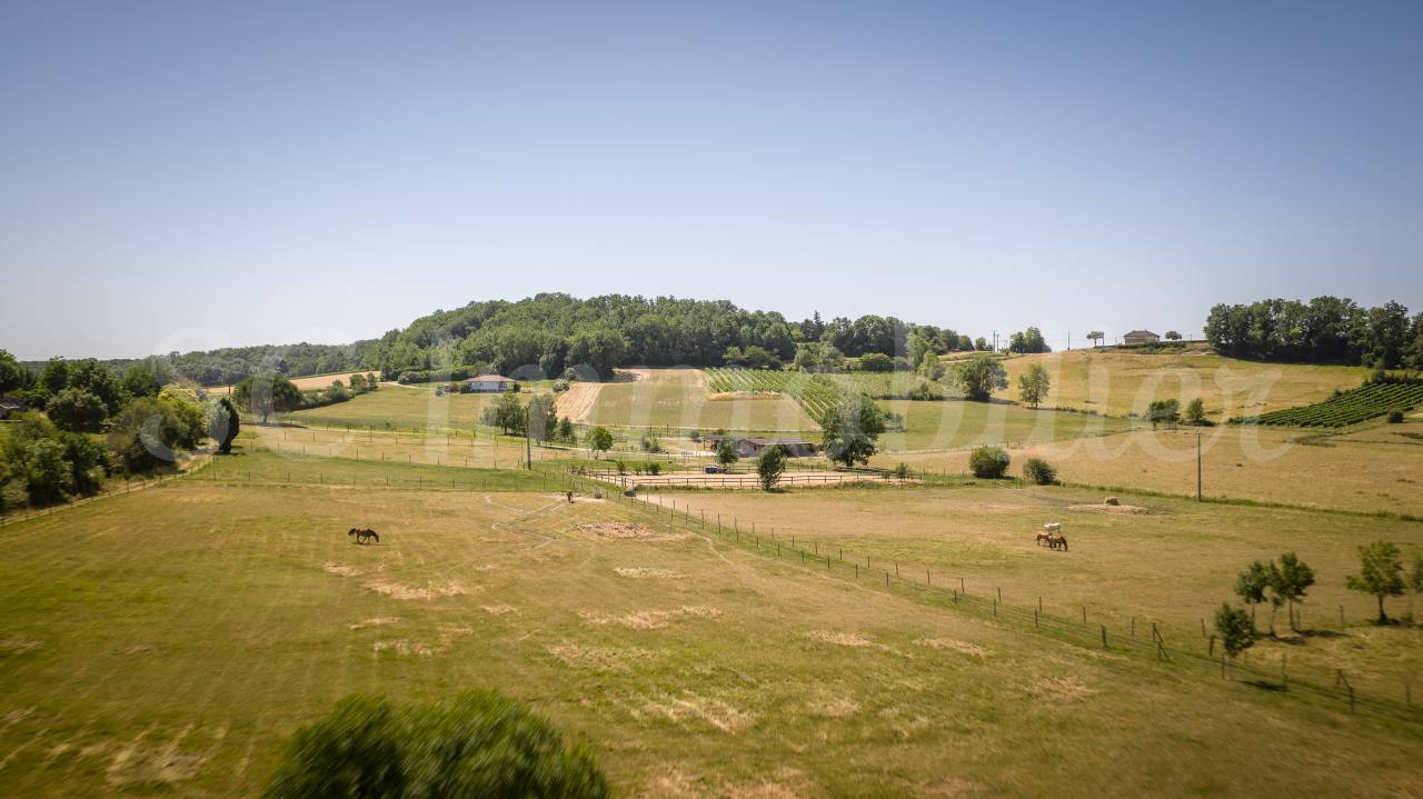 Propriet&agrave; equestre In vendita Lot-et-Garonne