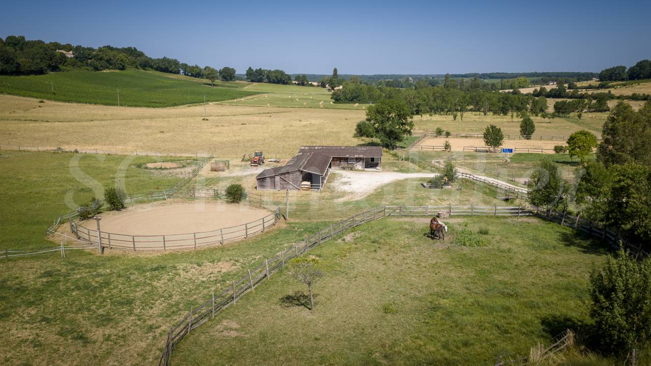 Propriet&agrave; equestre In vendita Lot-et-Garonne