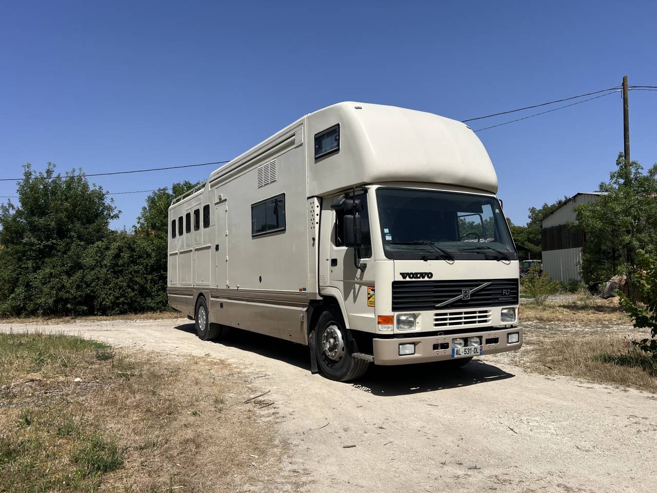 Camion per Cavalli Volvo Fl7 1995 Occasione