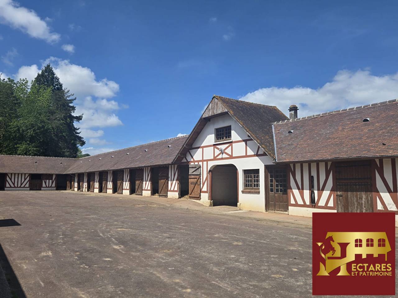 Centro di stagione cavallo In vendita Orne
