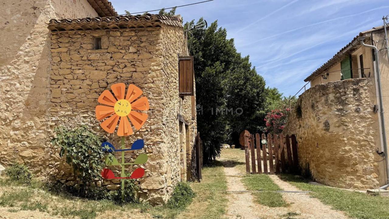 Propriet&agrave; equestre In vendita Vaucluse