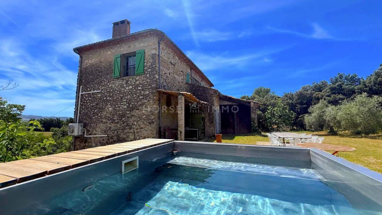 Propriet&agrave; equestre In vendita Vaucluse