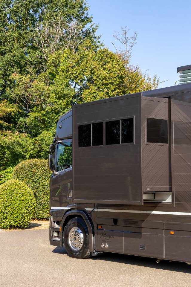 Camion per Cavalli Roelofsen  2023 Occasione