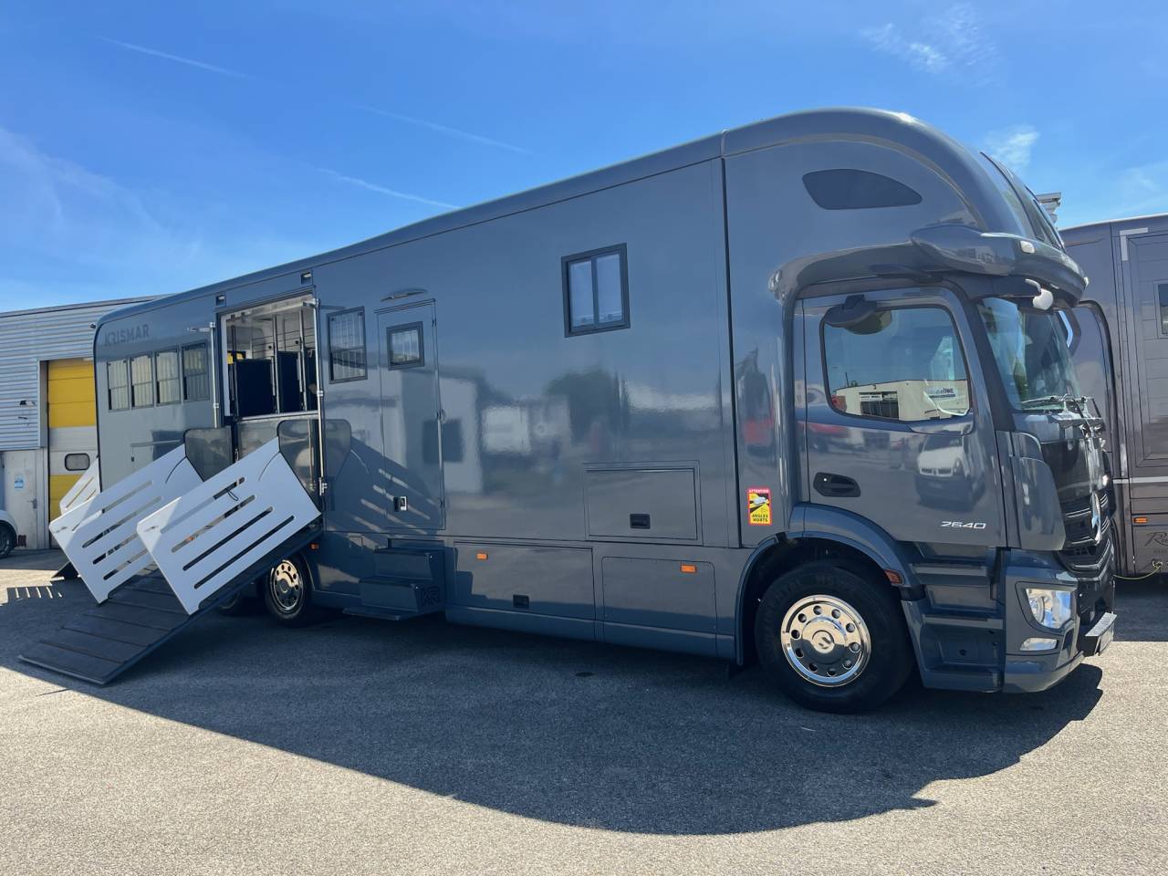 Camion per Cavalli Mercedes  2022 Occasione