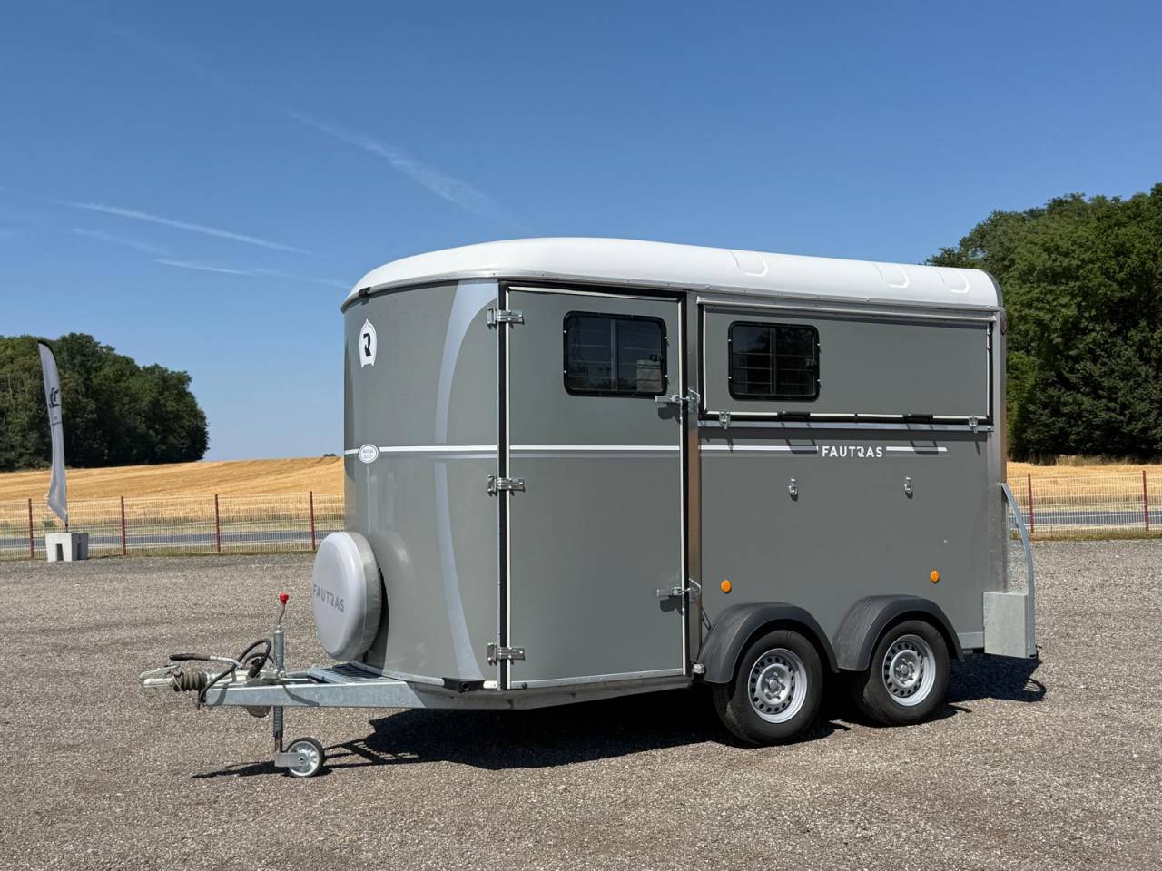 Trailer Fautras OBLIC X2 2 Cavalli 2025 Occasione