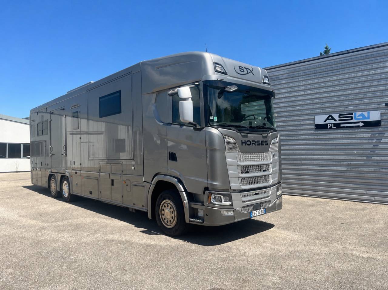 Camion per Cavalli STX  2018 Occasione