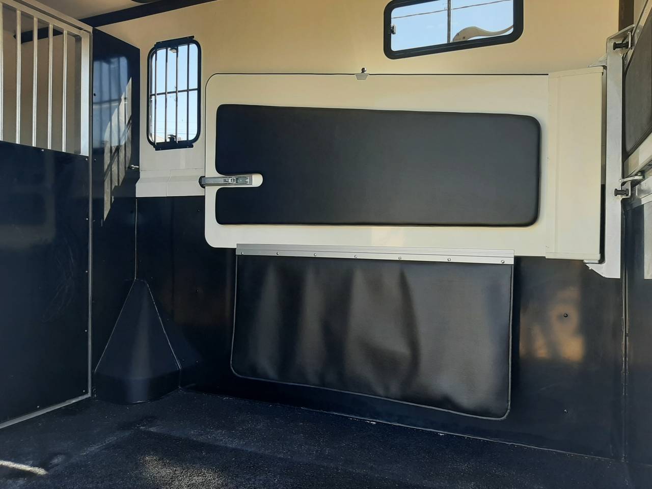 Van per Cavalli Renault Master 2019 Occasione