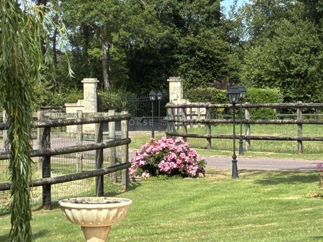 Propriet&agrave; equestre In vendita Calvados