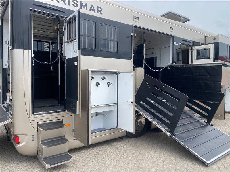 Camion per Cavalli Scania krismar 2023 Occasione