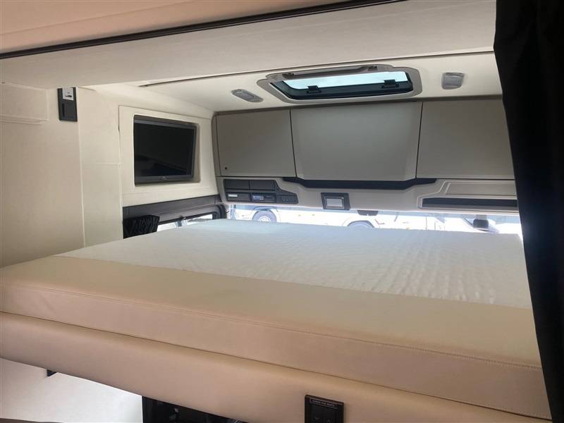 Camion per Cavalli Scania krismar 2023 Occasione