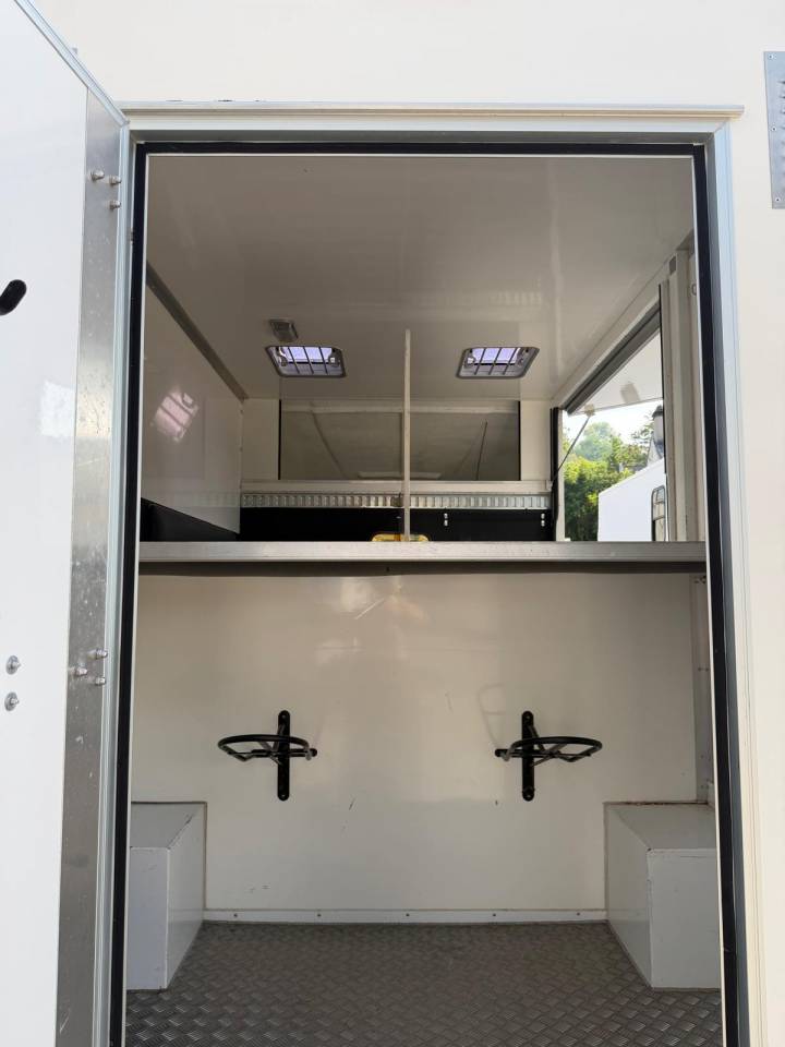 Van per Cavalli I trailer ACR Renault Master 2013 Occasione