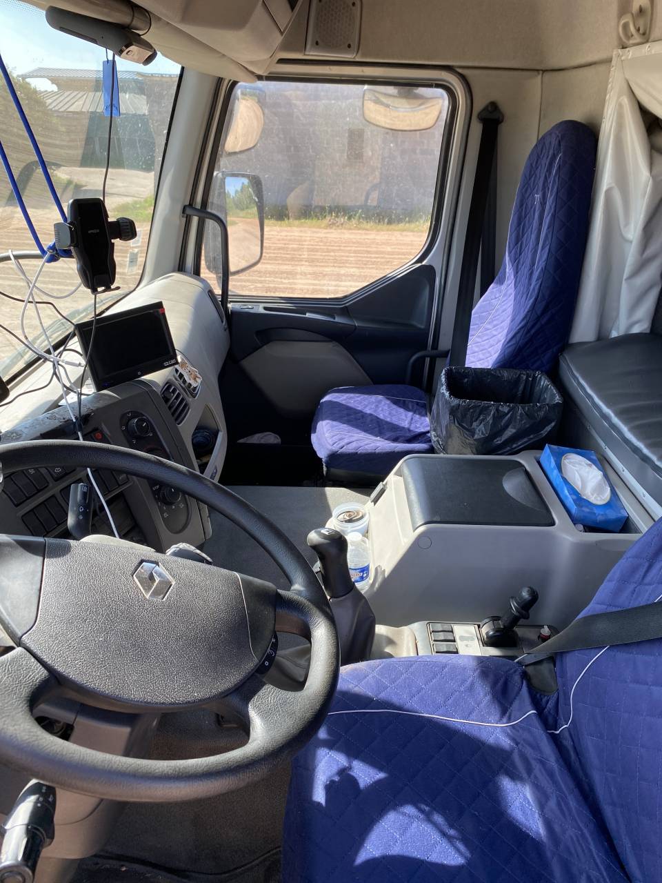 Camion per Cavalli Renault RENAULT PREMIUM 2010 Occasione