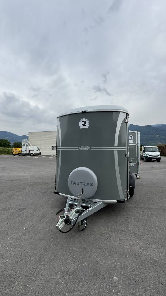 Trailer Fautras OBLIC X2 2 Cavalli 2025 Occasione