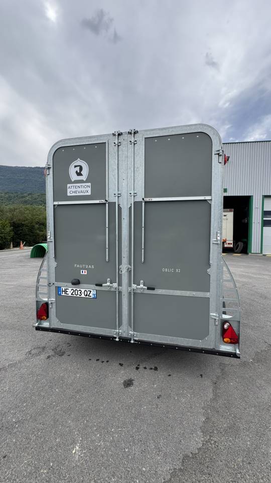 Trailer Fautras OBLIC X2 2 Cavalli 2025 Occasione