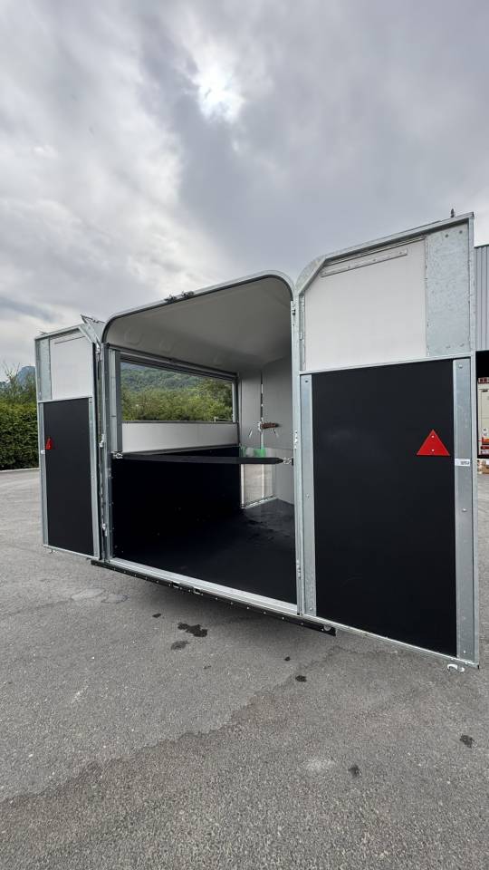 Trailer Fautras OBLIC X2 2 Cavalli 2025 Occasione