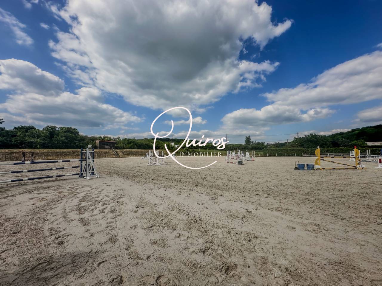 Propriet&agrave; equestre In vendita Yvelines
