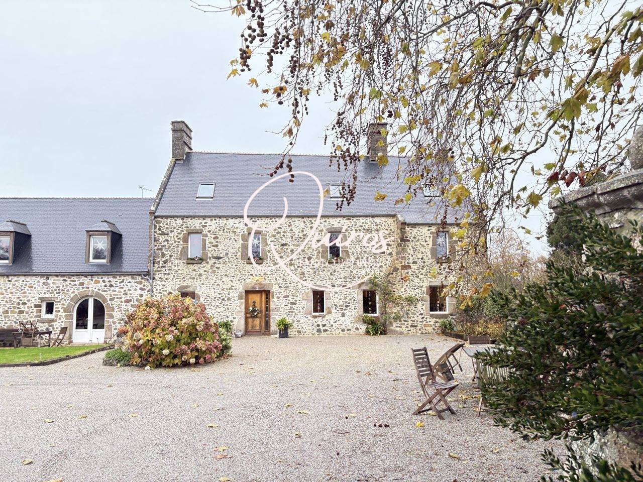 Propriet&agrave; equestre In vendita Manche